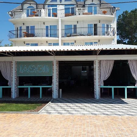 Pasuel Hotel Zaliznyy Port Exterior photo